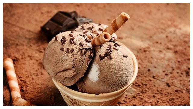 靠卖鸡排一个月赚6000多,靠炸鸡店一年能赚30万吗