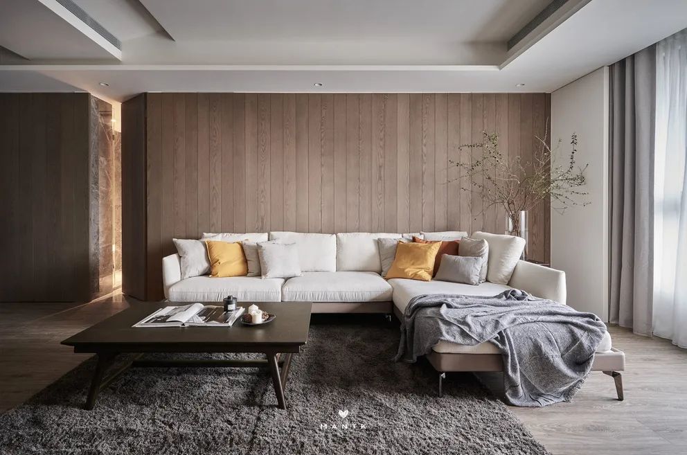 将自然质地捎进屋内，6口之家的理想共居