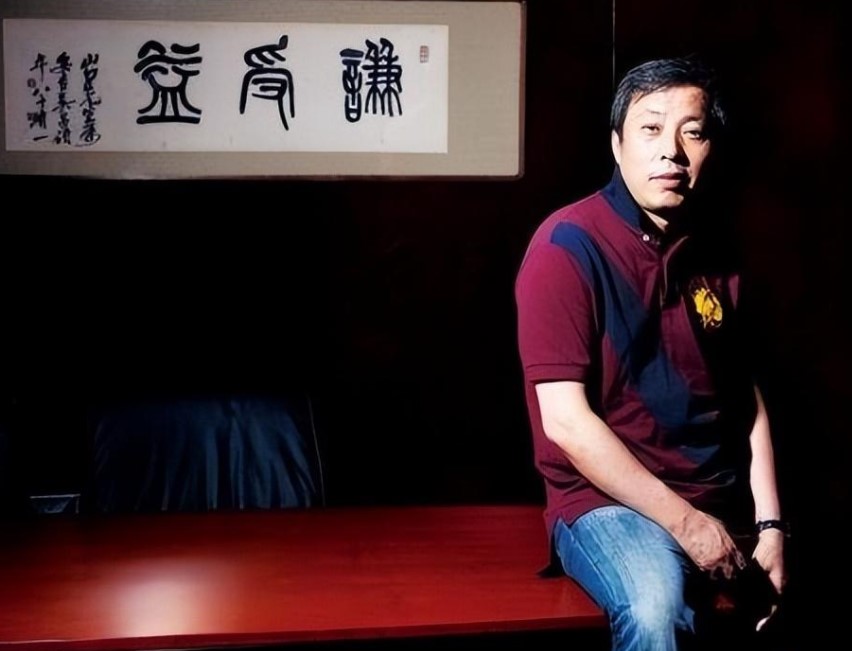 刘益谦为何卖藏品,刘益谦28亿喝茶图片