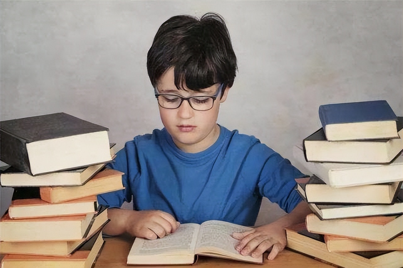 小孩注意力不集中怎样提高注意力,解决孩子注意力不集中的方法