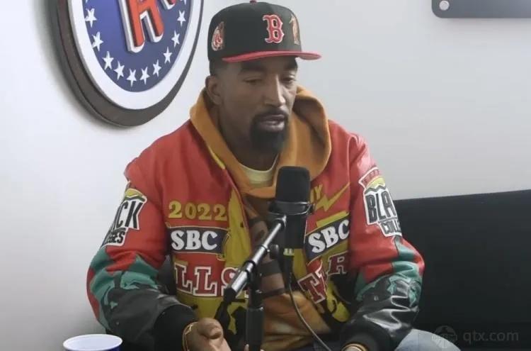 JR:欧文得分能力强于乔丹和库里，我愿称他为历史最强得分手。