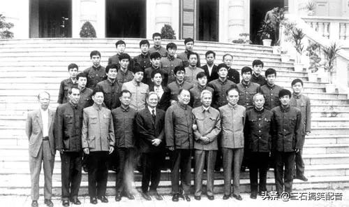 中国足球十大前锋排行榜,中国足球历史十大射手