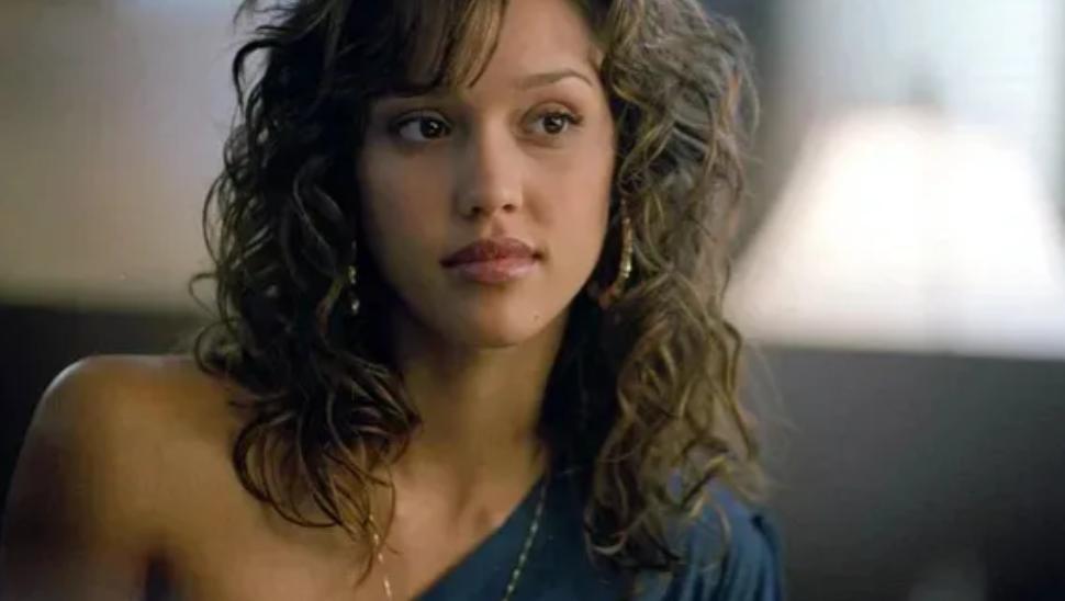 杰西卡阿尔芭全家福,杰西卡阿尔芭三胎照片