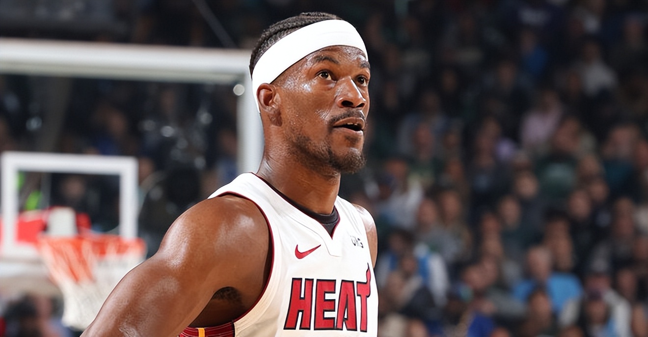 库里超越乔治约翰逊,库里和魔术师约翰逊巅峰赛季对比