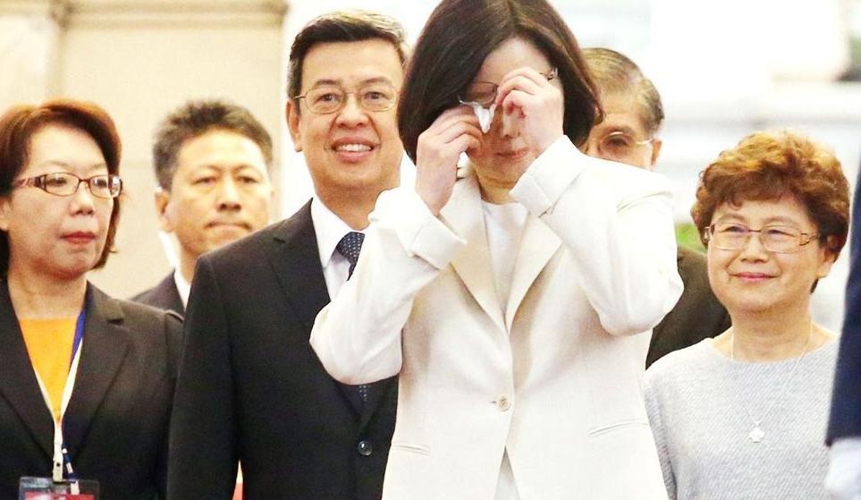 7月1日传来两个好消息：微信官方致歉，潜伏在中国的间谍要完了！