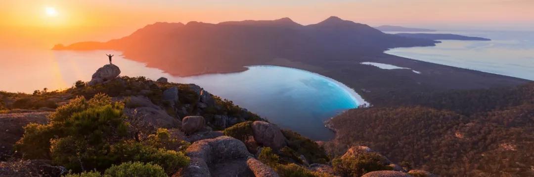 澳大利亚技术移民中介费用一览表,澳洲雇主担保工作签证成功率多少