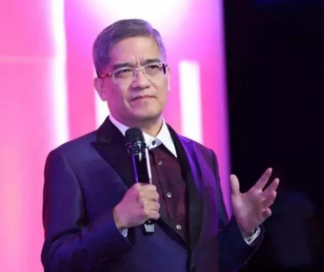 郎咸平骗前妻完整视频,郎咸平同前妻一起要回房