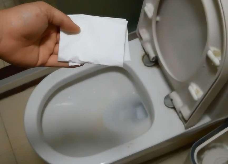 夫妻完事后，可以用纸巾擦擦吗？医生提醒：这种做法可使不得