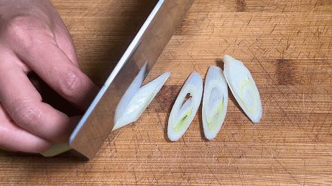 牛肉炒刀削面条最正宗的做法,白菜炒刀削面的家常做法视频