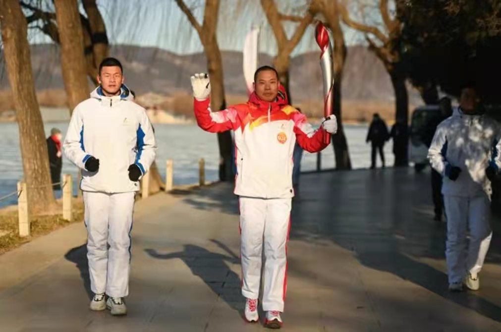 今天才明白，为什么当年大家那样称颂“英雄机长”的刘传健