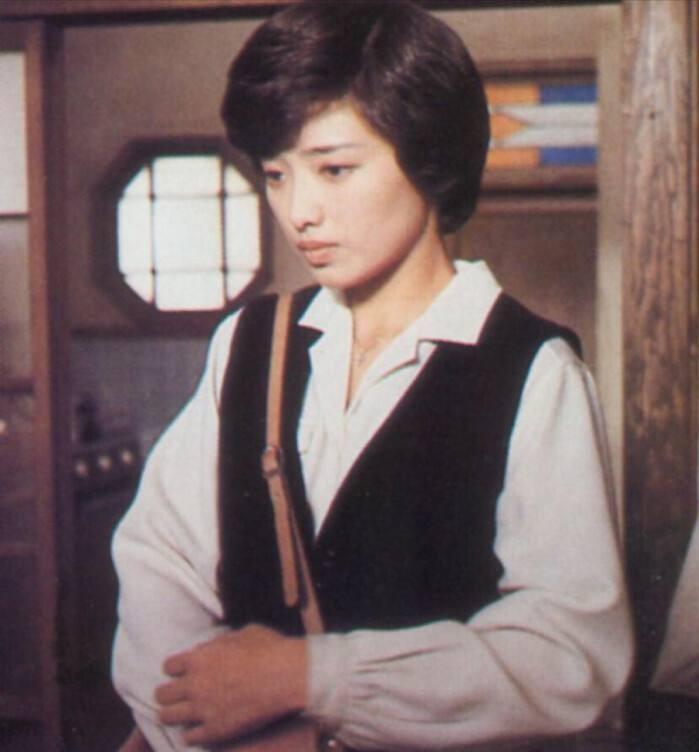 山口百惠颜值巅峰短发,樱花女神山口百惠