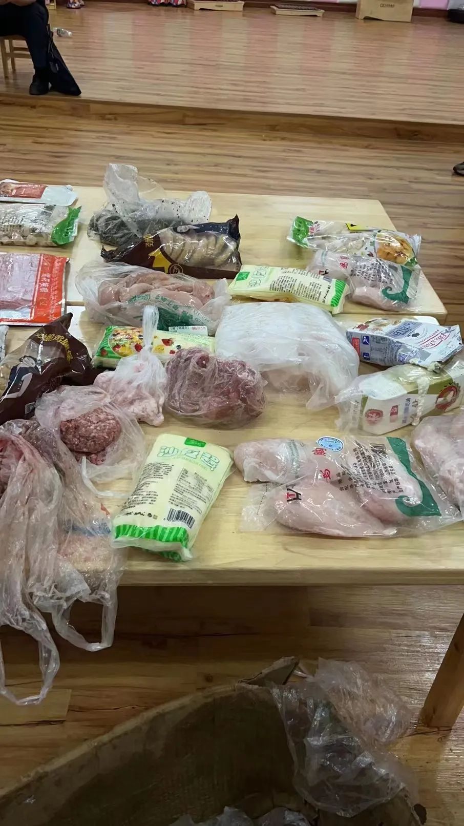 一幼儿园被曝用过期食品罐头,一幼儿园疑似用过期食品