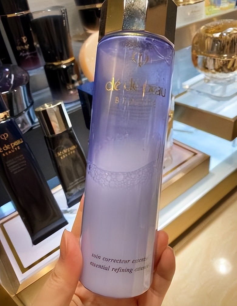 雅诗兰黛产品是不是出现问题,内行人不知道的大牌好物