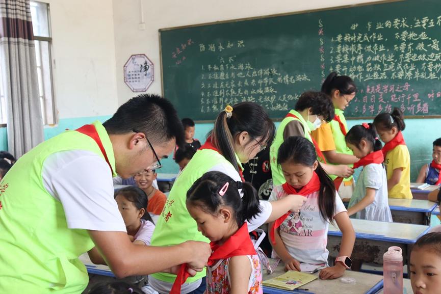 湖师三下乡,湖二师学子三下乡视频