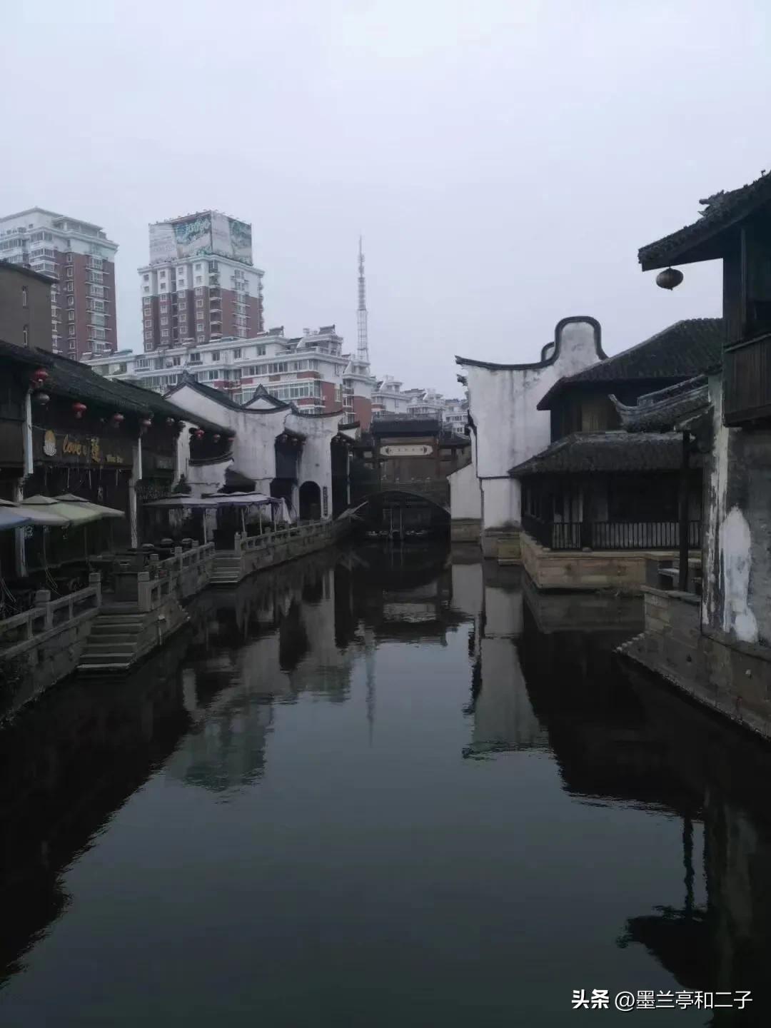 我吃过的最好吃的小吃是在嘉兴南湖附近的一家小店里