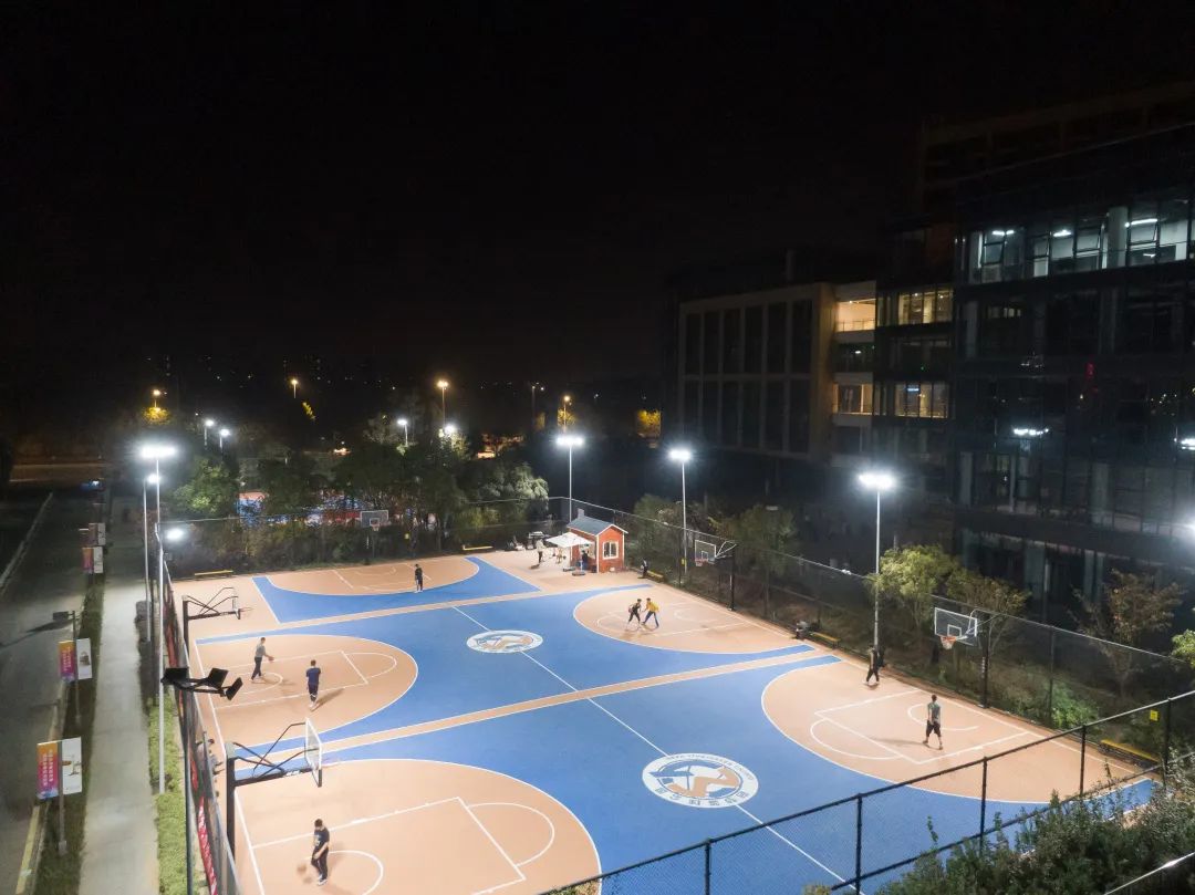 喜迎二十大|步道美球场亮，雨花人在家门口健身的幸福！