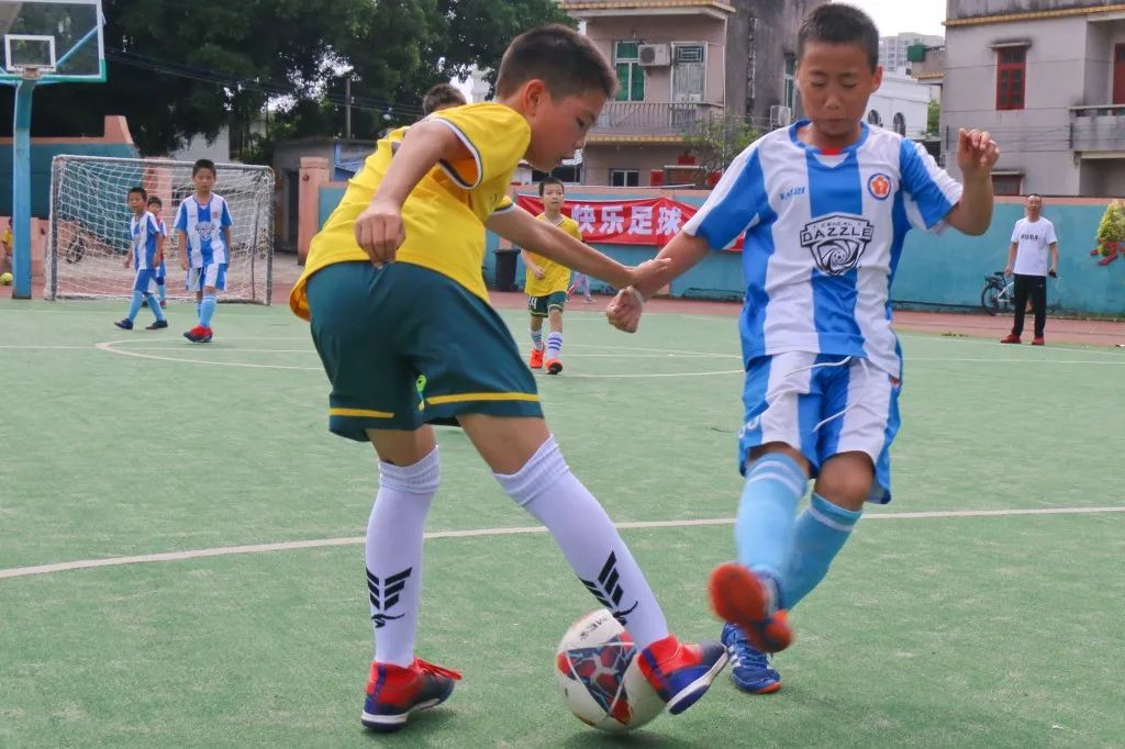 中山市校园足球联赛初中组,中山区第11小学总校直播足球比赛