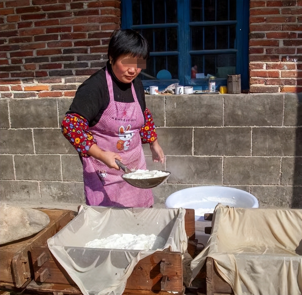 卖豆腐一年可以挣多少钱,在村里卖豆腐能赚多少钱