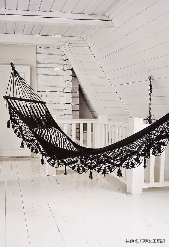 别再只会钩床罩，钩一张这样的吊床简直好用到你不信
