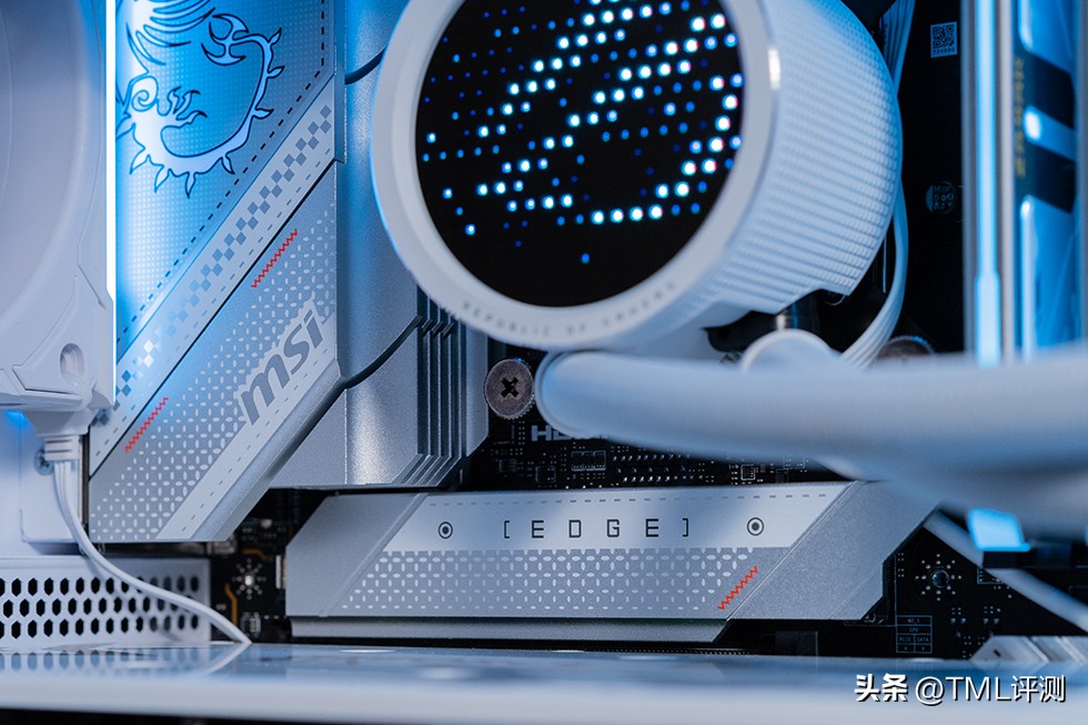 联力新款P28性能风扇,联力v2风扇