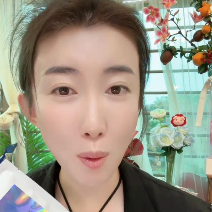 至爱是默默本人每天都会敷的面膜，真的很爱