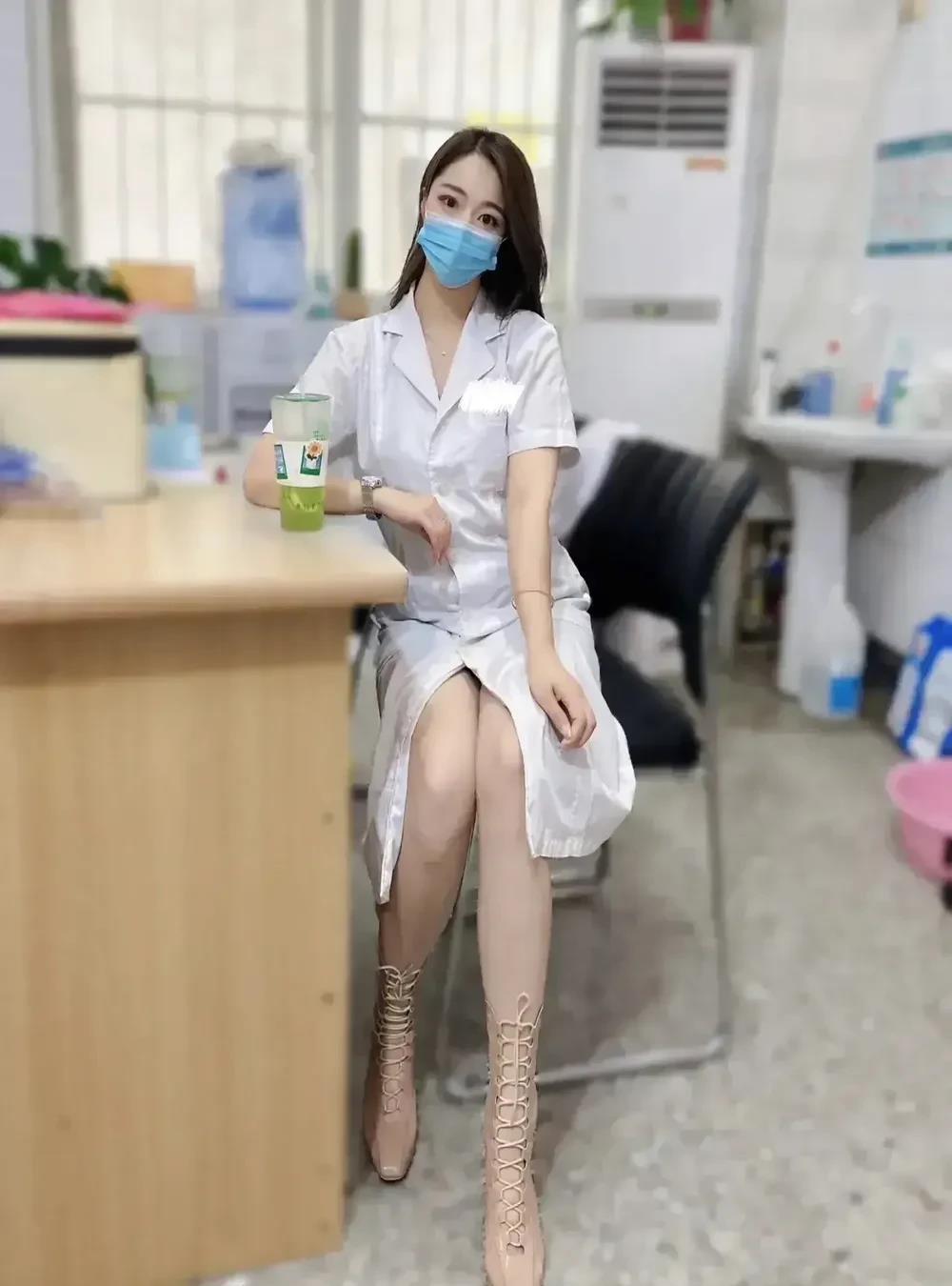 一进医院闻到医院里的味道就难受,当你走进医院你会有很多感触说说