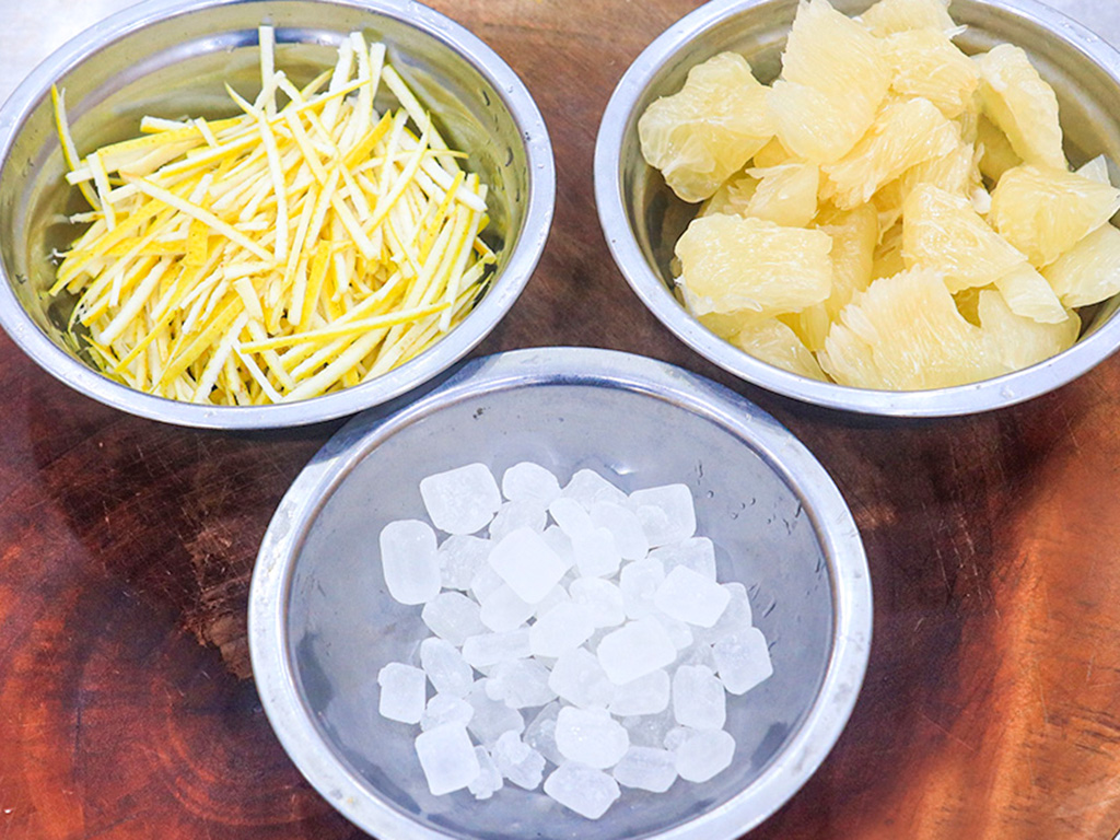 中秋美食月饼品尝与传统文化体验,中秋团聚的时候必吃的美食