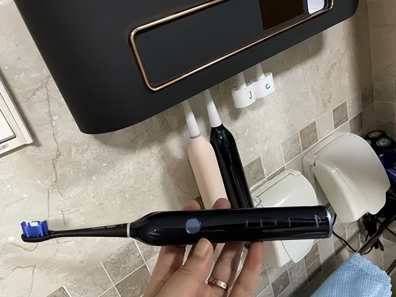 电动牙刷推荐欧乐毕,电动牙刷飞利浦和欧乐b哪个好用