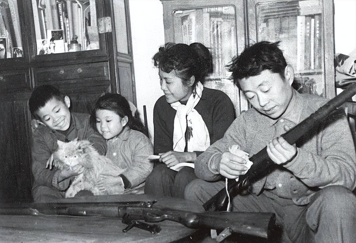 黄永玉短诗,黄永玉写的最好的诗