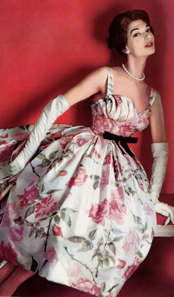 《特别策划》的封面,特别策划小品