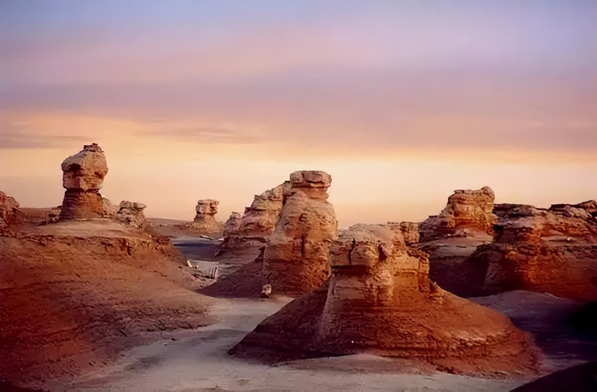 去甘肃旅游最值得去的十大景点 (甘肃16个最值得去的旅游景点)