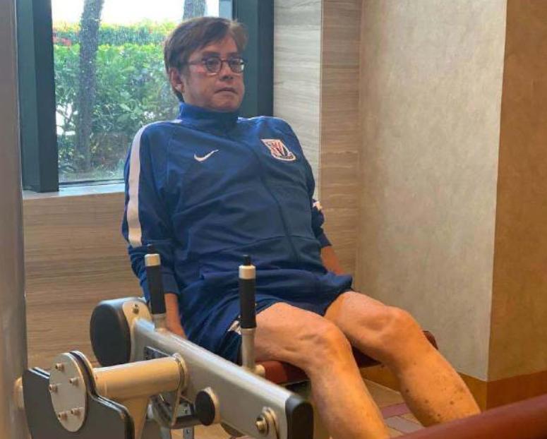 谭咏麟发型近照,谭咏麟晒71岁生日照