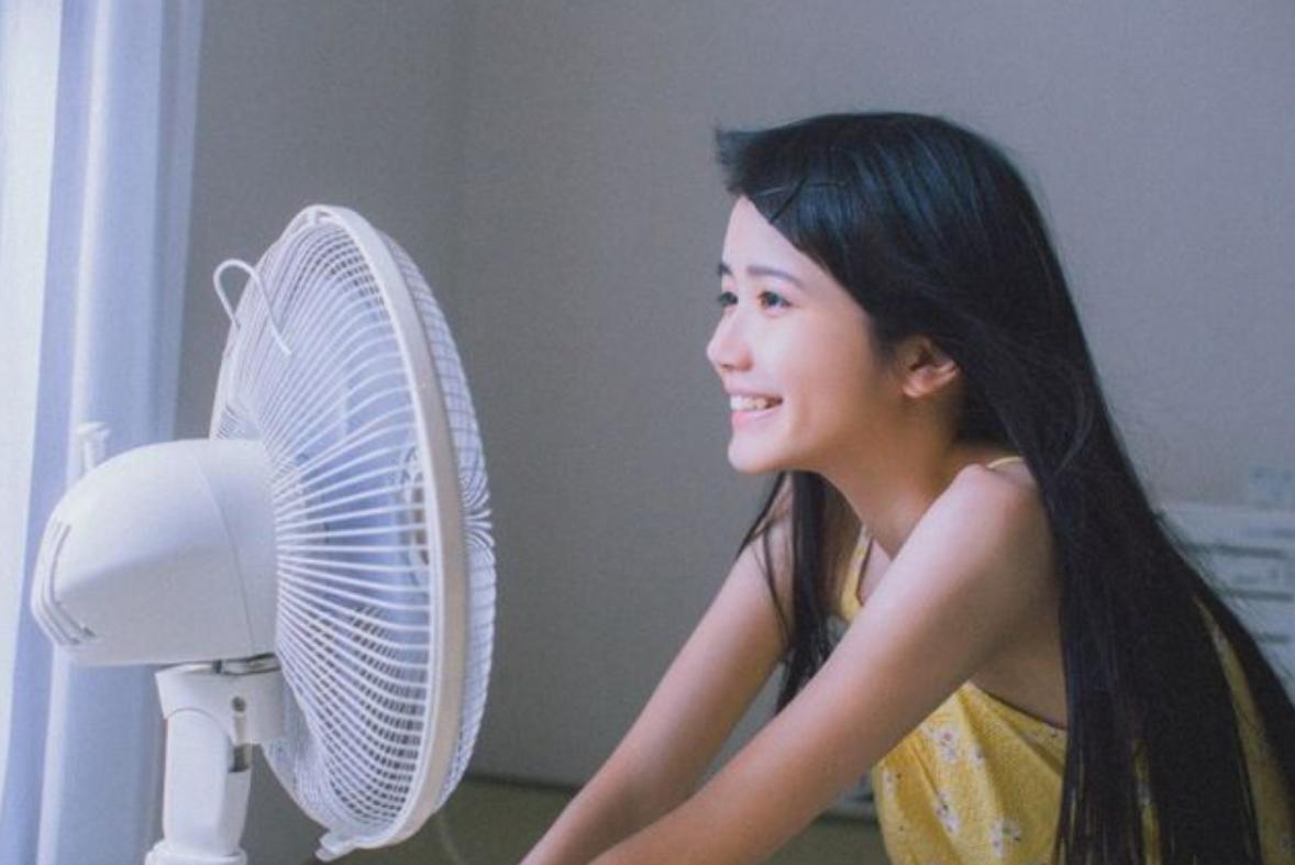 月子期间开风扇好还是开空调,坐月子开风扇好还是开空调好