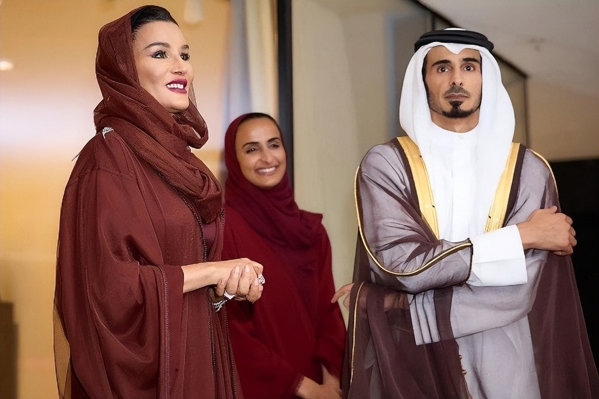 足球名将卡卡现状,巴西金童卡卡退役视频