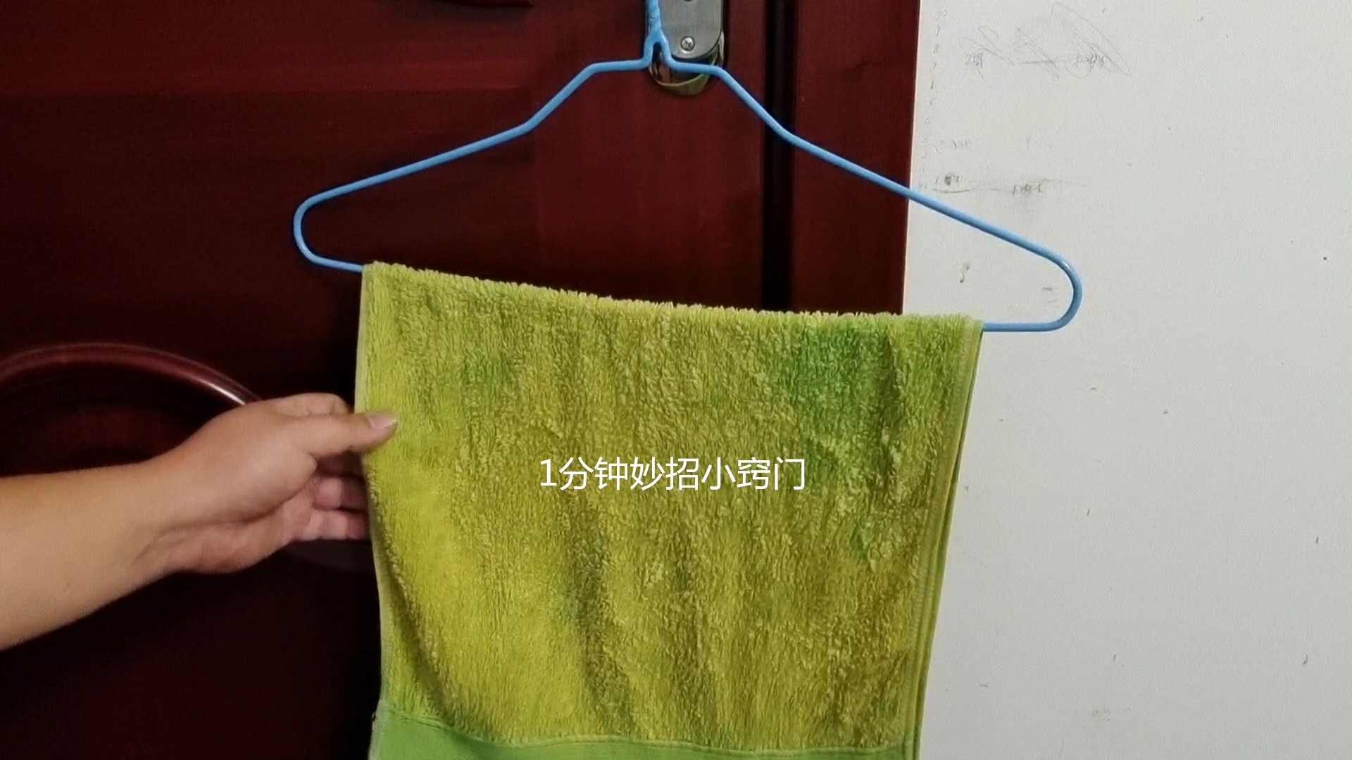 抽烟室内烟味怎么快速解决,抽烟屋里