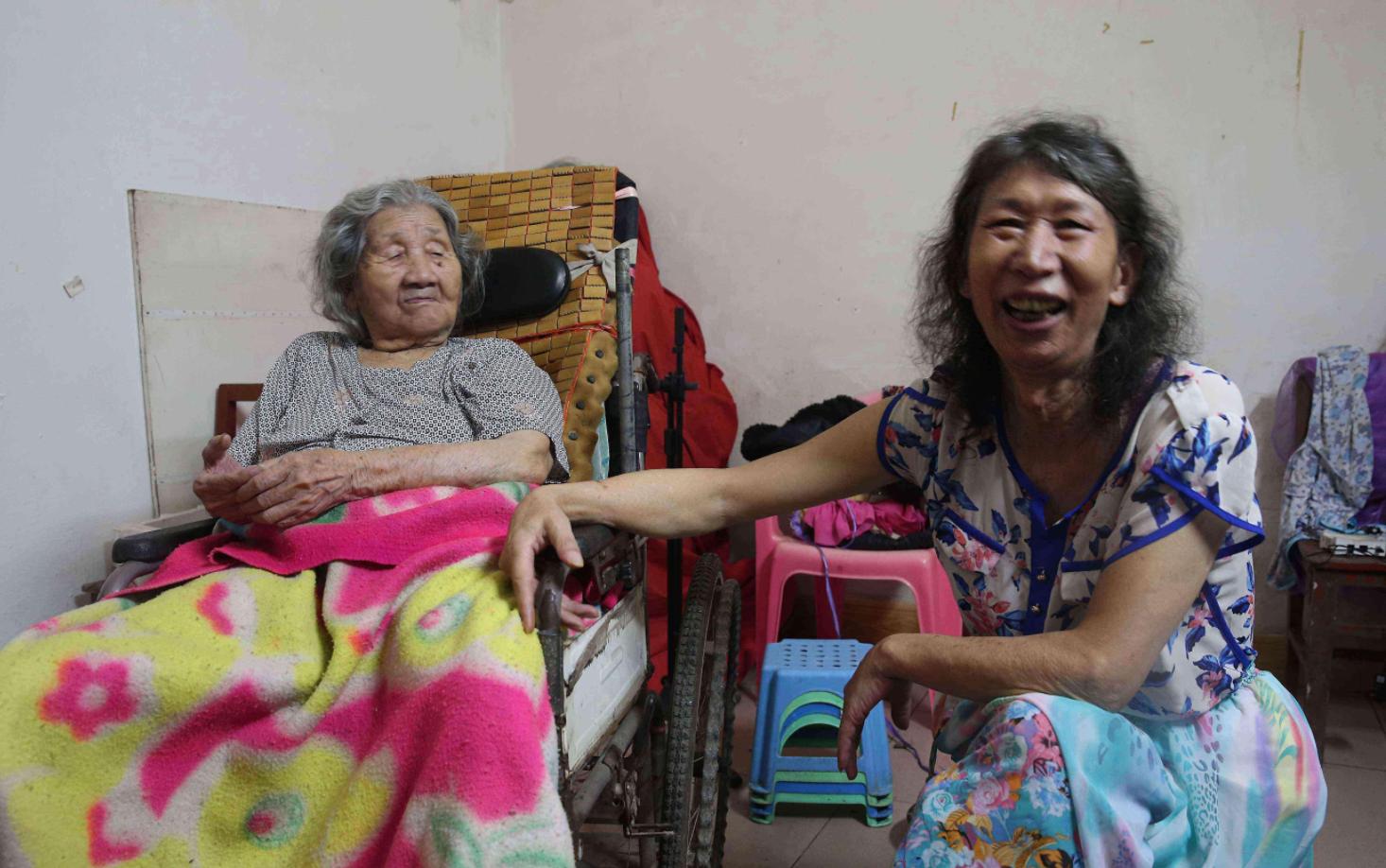 41岁大叔假扮女子,41岁大叔冒充女子