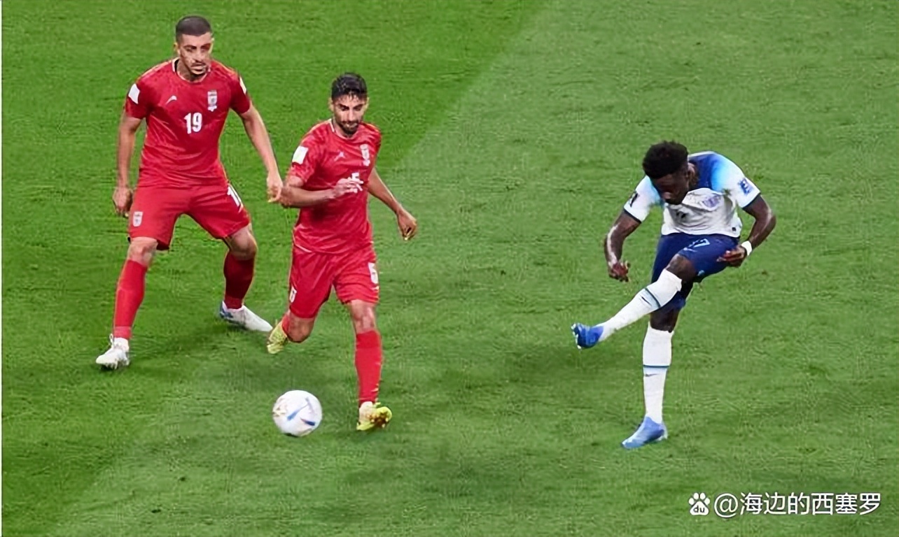 让不唱*歌国**的伊朗队告诉你，什么才叫足球，什么才叫男人