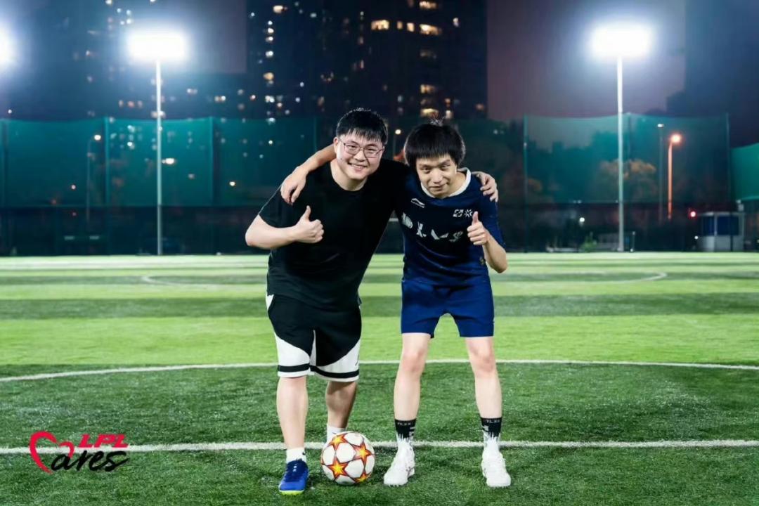 三因素促Uzi火线加盟EDG，“永远的神”再回归意义何在？