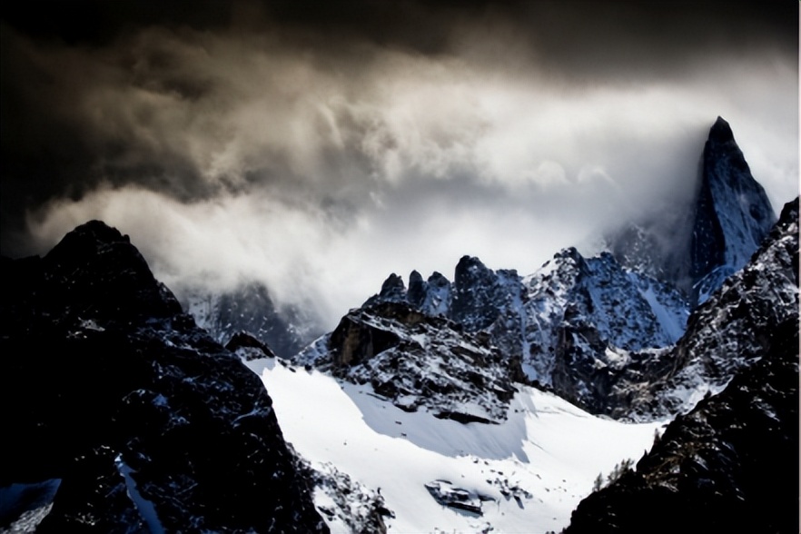 始祖鸟SYSTEM_A发布全新春夏主题新品