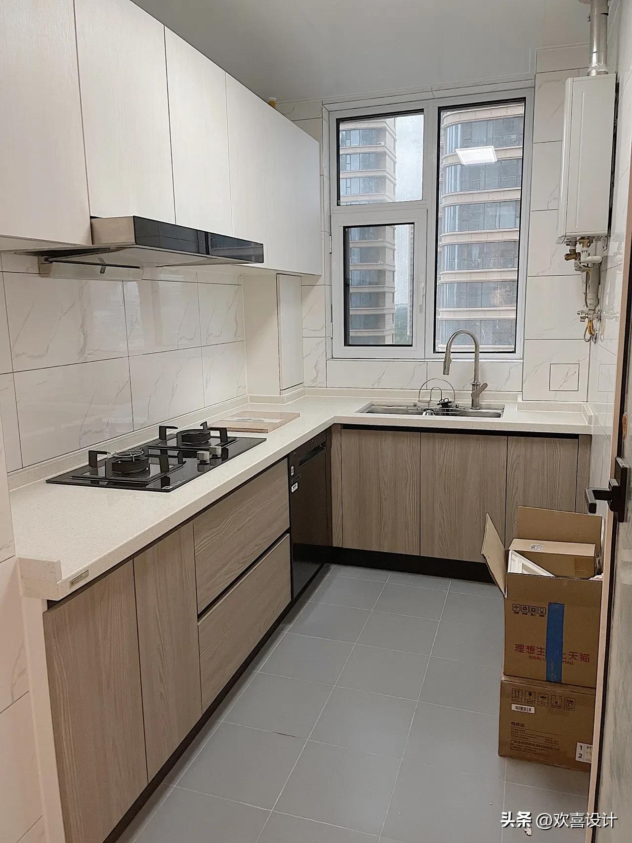 高颜值的厨房瓷砖铺设方案,30公分厨房装修效果图