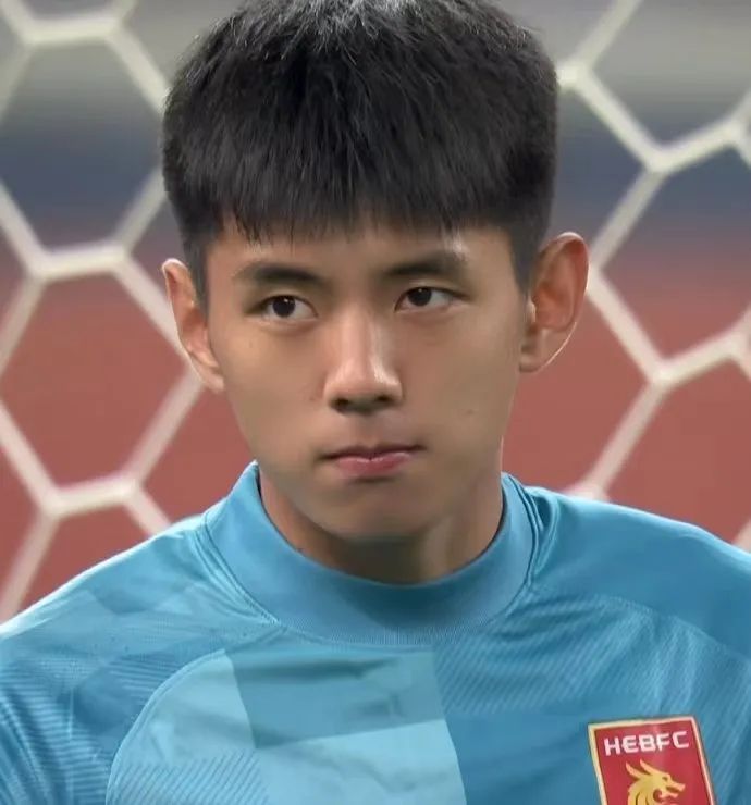 撞脸李现同时撞脸韩星,撞脸明星网红李现