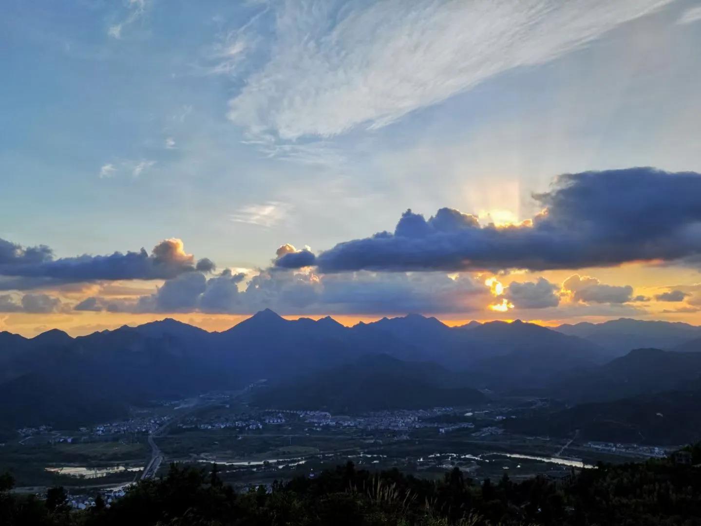 相逢是缘问候句子,相遇是缘分离别是祝福