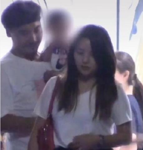 从爆红到无人问津苏醒,何洁当时的事业陷入了低迷期