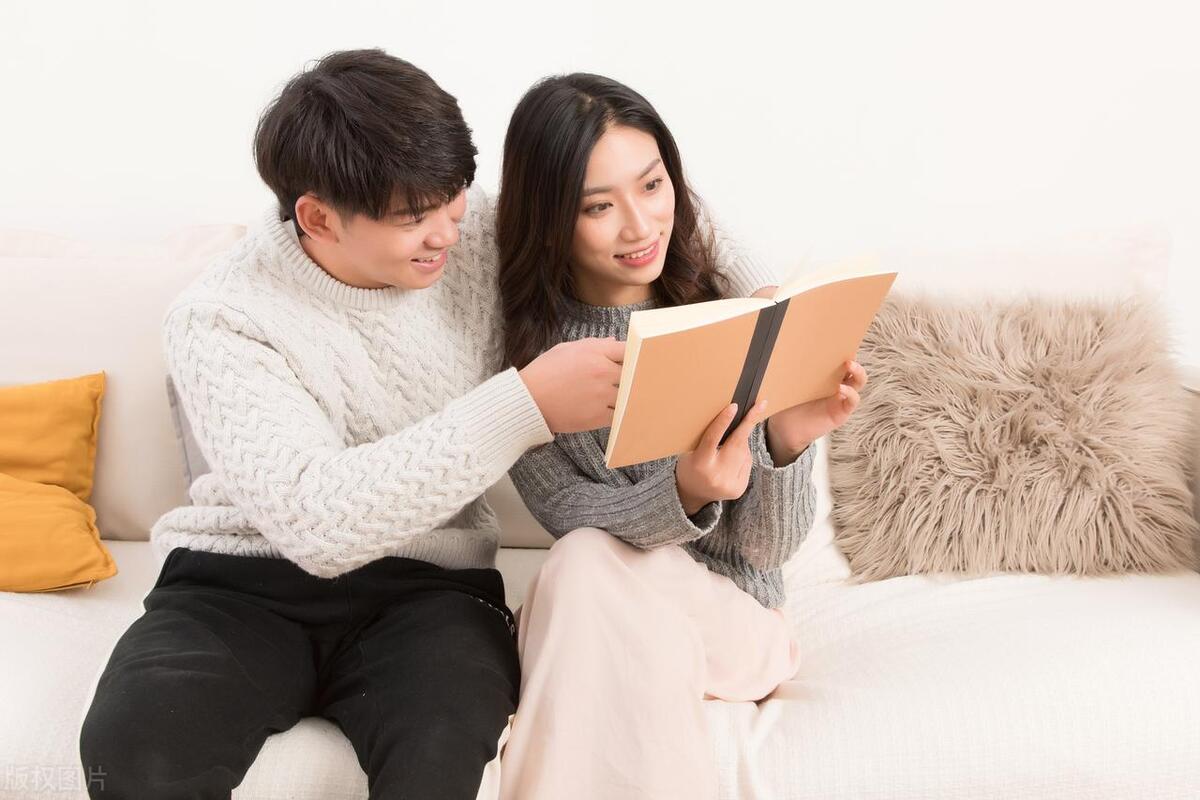 怎样知道中年女人对你有好感,中年女人撩你的心理