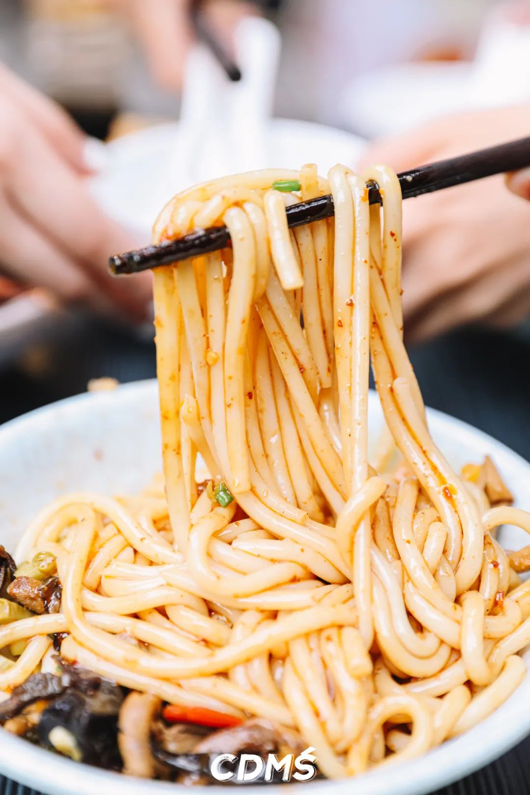 嗦粉成都美食,成都美食嗦粉