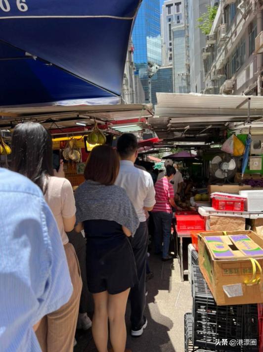 内地游客在香港吃香港美食,香港人回大湾区找美食