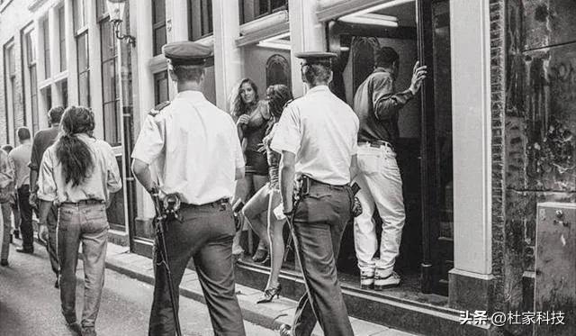 00年荷兰宣布“*交性**易”合法化，23年过去，给荷兰带来影响有多大