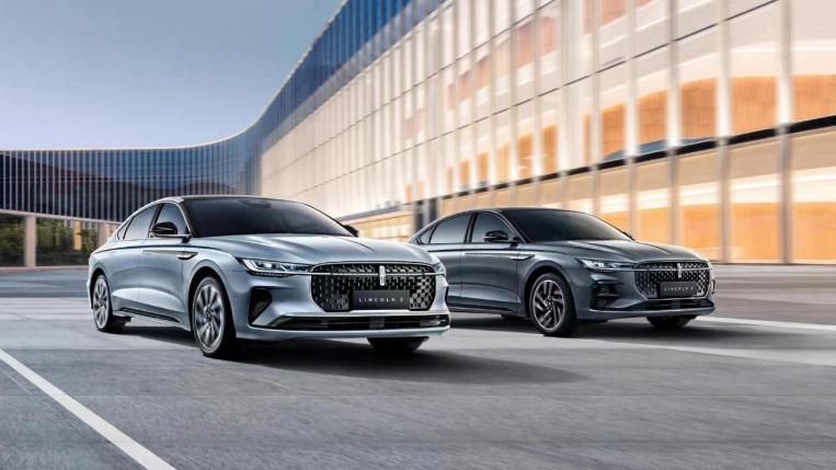 林肯冒险家30万左右suv试驾,林肯z尊尚豪华版和运动版哪个好