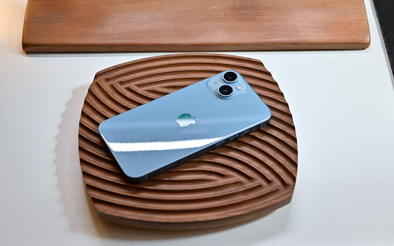 iphone14plus目前最低价,iphone14pro全系降价700-800元