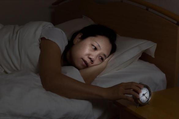 退休女教师年过50性情大变，失眠焦躁还易怒，来听听专家怎么说